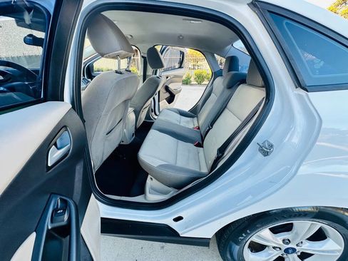 Used 2014 Ford Focus SE image 15