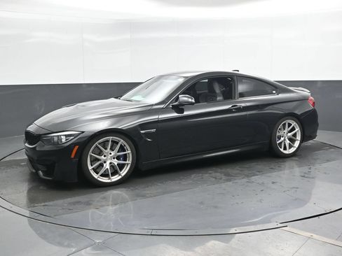 Used 2018 BMW M4 Coupe RWD image 8