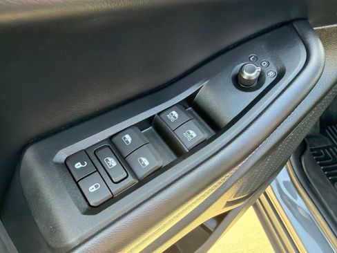 Used 2024 Jeep Grand Cherokee L Laredo AWD/4WD image 15