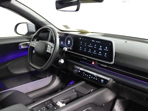Used 2023 Hyundai Ioniq 6 SEL image 16