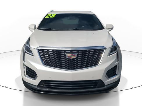Used 2023 Cadillac XT5 Luxury image 2