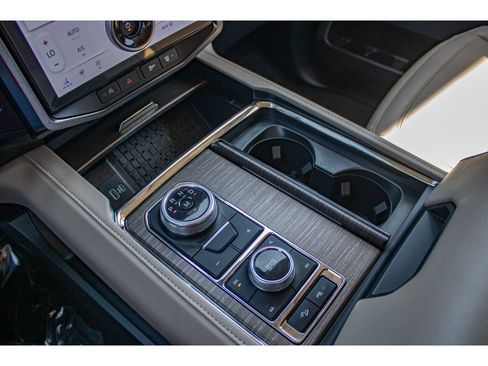 Used 2024 Ford Expedition Limited AWD/4WD image 49