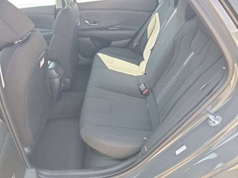 New 2026 Hyundai Elantra Hybrid FWD image 25