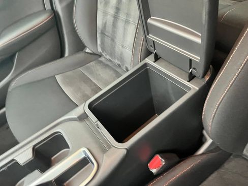 Used 2024 Nissan Sentra SR FWD image 28