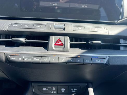 Used 2025 Kia K4 LX image 45