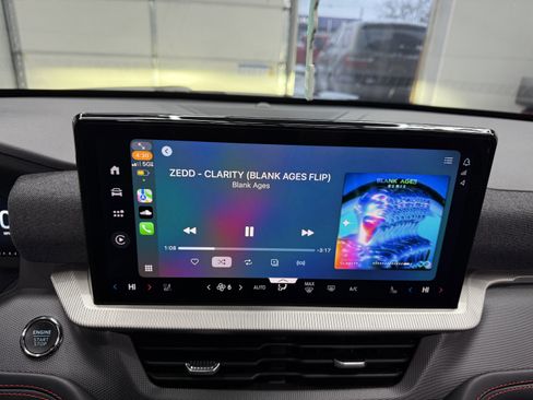 Used 2025 Ford Explorer ST image 25