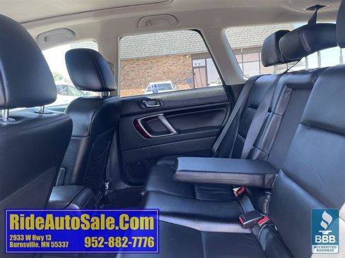 Used 2009 Subaru Outback 2.5i Limited AWD/4WD image 12
