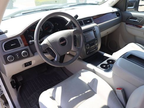 Used 2014 GMC Sierra 2500 SLT w/ SLT Convenience Package AWD/4WD image 12