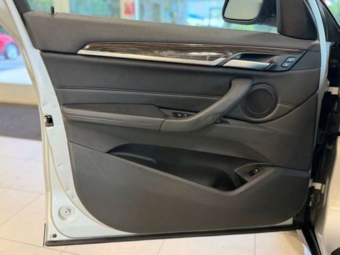 Used 2016 BMW X1 xDrive28i AWD/4WD image 18