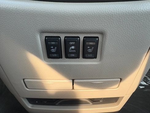 Used 2013 Nissan Quest SL image 18