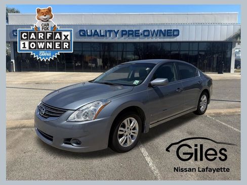 Used 2011 Nissan Altima 2.5 S w/ Convenience Pkg FWD image 1