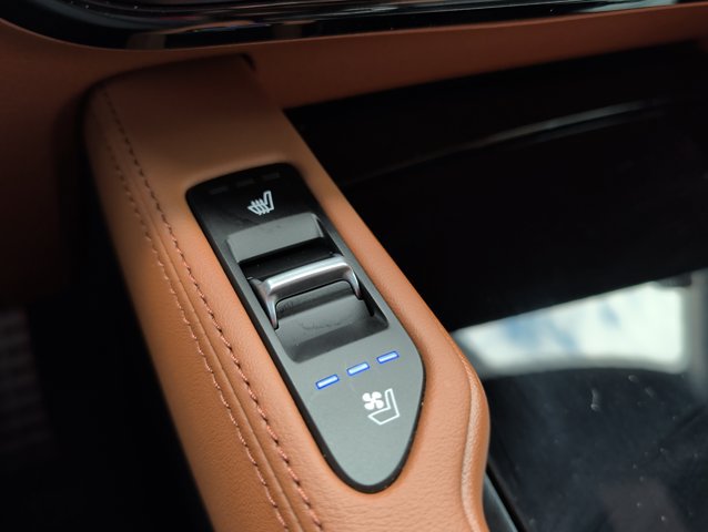 Used 2024 Kia Telluride SX Prestige X-Pro AWD/4WD image 18