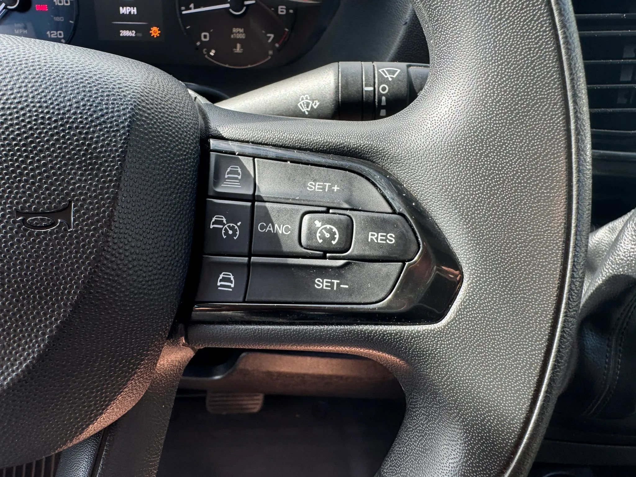Used 2025 RAM ProMaster 2500 w/ Convenience Group FWD image 14