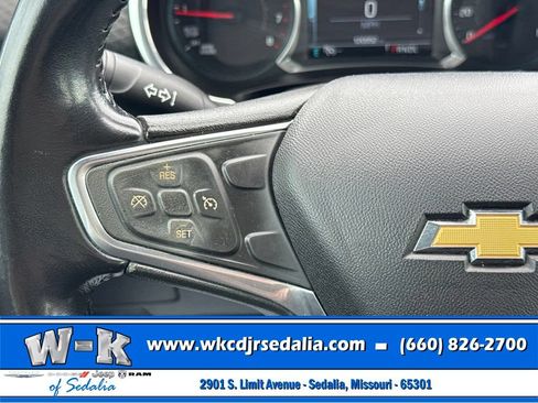 Used 2018 Chevrolet Malibu LT FWD image 40