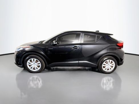 Used 2021 Toyota C-HR LE FWD image 6