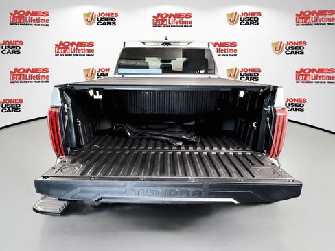Used 2024 Toyota Tundra Platinum AWD/4WD image 30