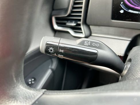 Used 2025 Kia Sportage LX FWD image 19