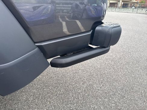 Used 2023 Jeep Gladiator Rubicon w/ LED Lighting Group image 19