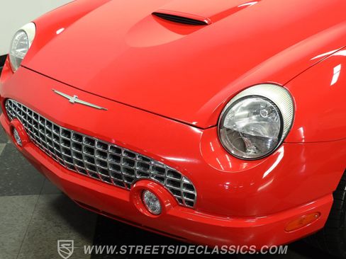 Used 2005 Ford Thunderbird RWD image 19