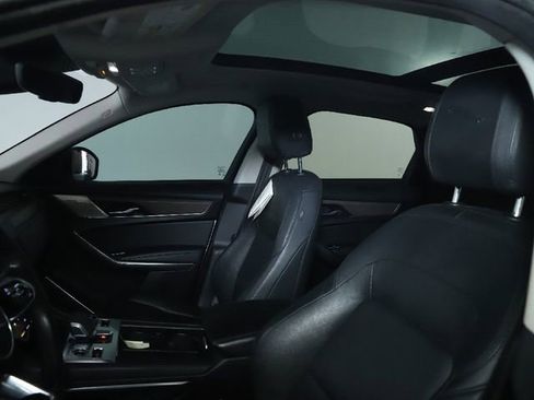 Used 2021 Jaguar F-PACE S image 28
