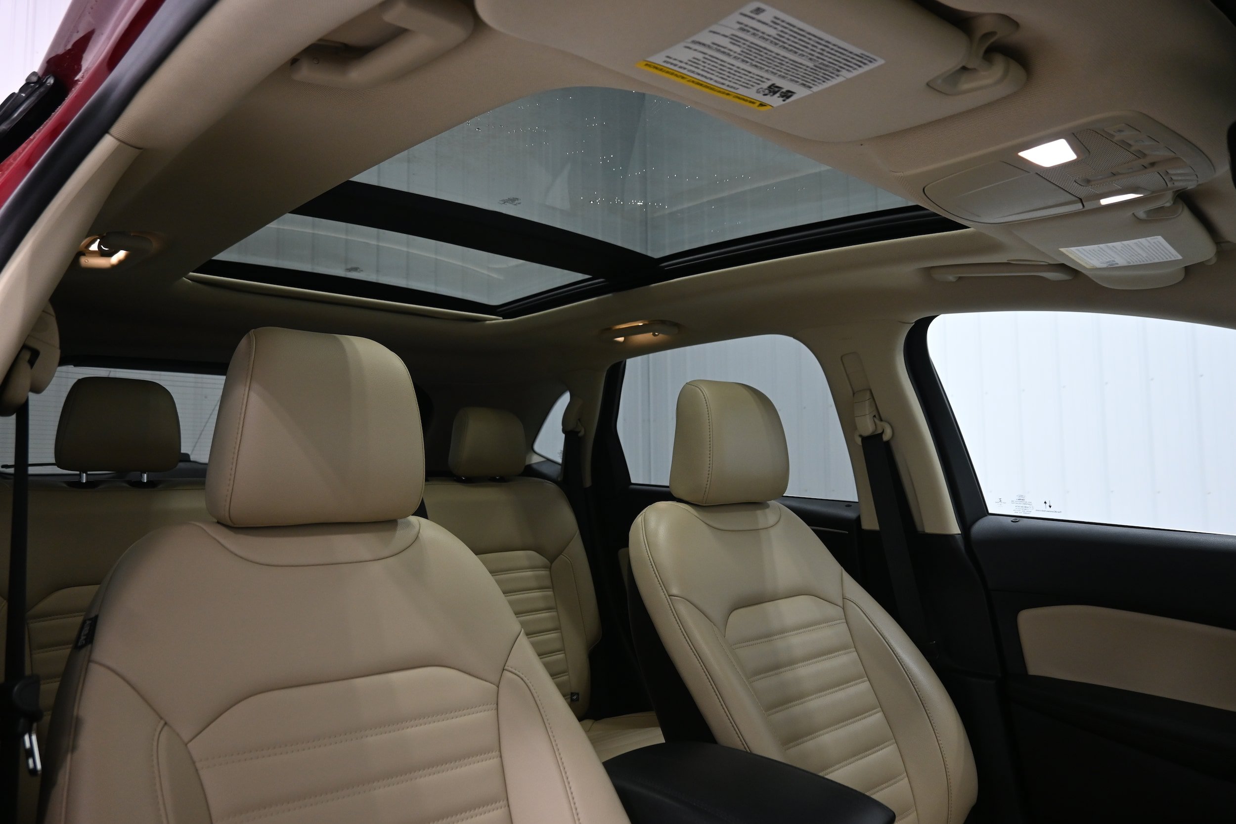 Used 2020 Ford Edge SEL w/ Cold Weather Package AWD/4WD image 29
