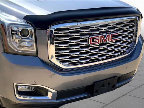 Used 2019 GMC Yukon Denali w/ Denali Ultimate Package AWD/4WD image 28
