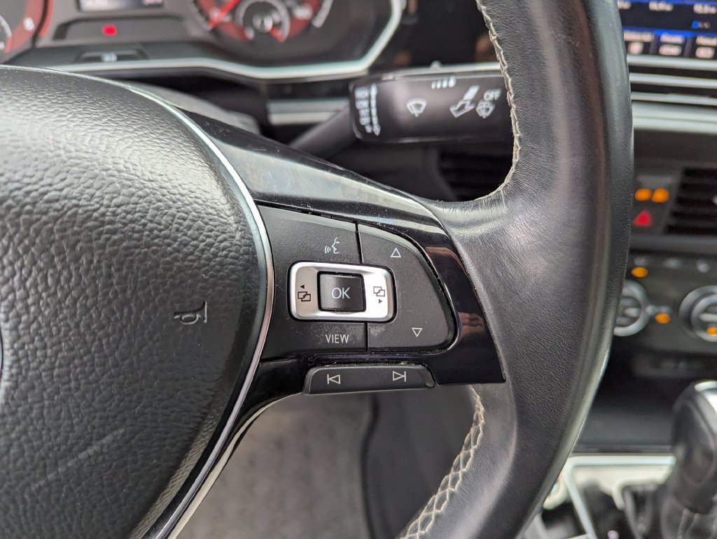 Used 2020 Volkswagen Jetta R-Line FWD image 17