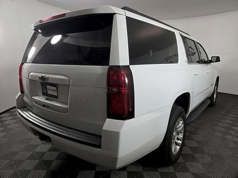 Used 2018 Chevrolet Suburban LT image 5