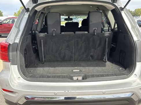 Used 2020 Nissan Pathfinder SV image 23