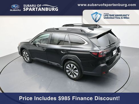 Used 2023 Subaru Outback Limited image 21