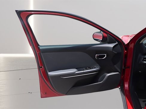 Used 2025 Kia K4 EX image 12