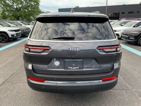Used 2023 Jeep Grand Cherokee L Limited AWD/4WD image 4