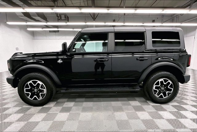 Used 2024 Ford Bronco Outer Banks AWD/4WD image 14