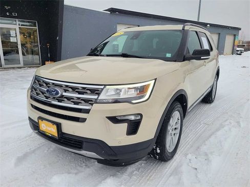 Used 2018 Ford Explorer XLT w/ Equipment Group 202A image 1