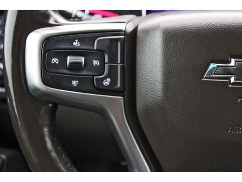 Used 2019 Chevrolet Silverado 1500 LT Trail Boss AWD/4WD image 18