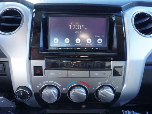 Used 2015 Toyota Tundra SR5 image 21