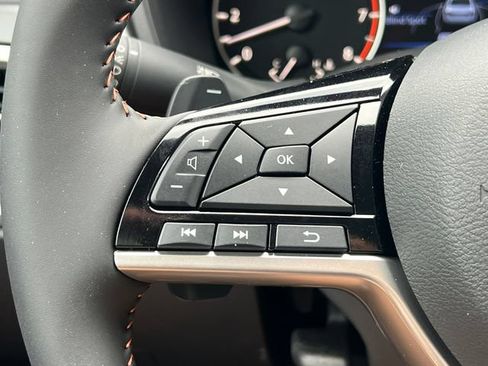 New 2026 Nissan Altima 2.5 SR AWD/4WD image 17