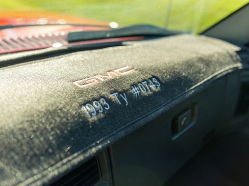 Used 1993 GMC Jimmy SLT image 38