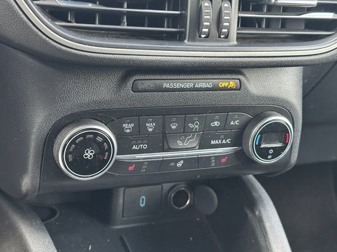 Used 2020 Ford Escape SEL AWD/4WD image 17