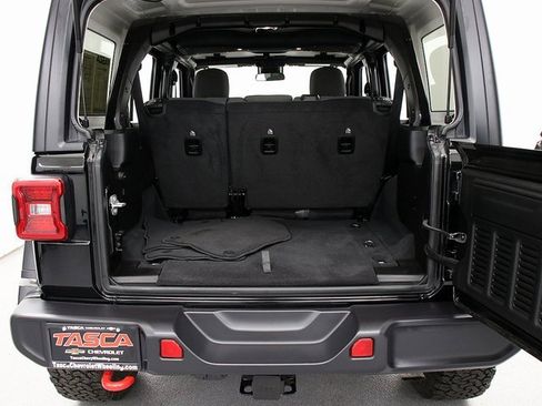 Used 2025 Jeep Wrangler Unlimited Rubicon image 29