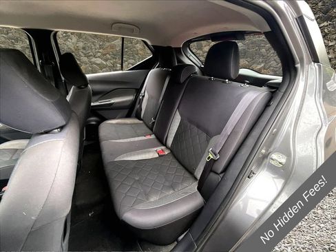 Used 2019 Nissan Kicks S FWD image 15