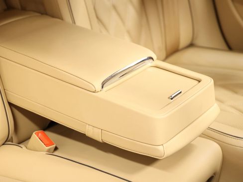 Used 2016 Bentley Flying Spur W12 image 86