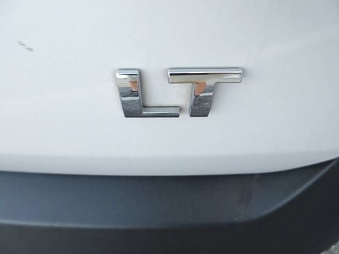Used 2018 Chevrolet Traverse LT FWD image 10