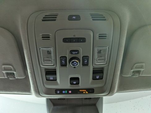 Certified 2021 Cadillac Escalade ESV Sport Platinum image 24