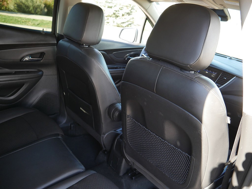 Used 2021 Buick Encore Preferred AWD/4WD image 45