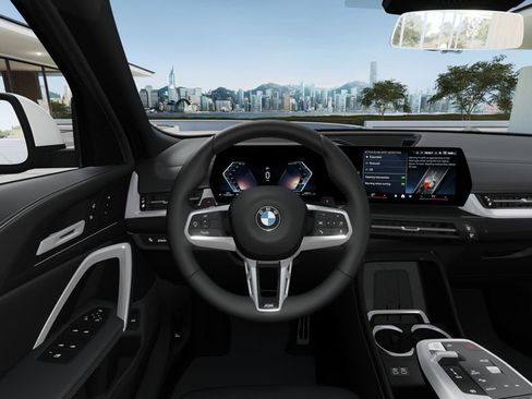 New 2026 BMW X2 xDrive28i w/ Technology Package AWD/4WD image 13