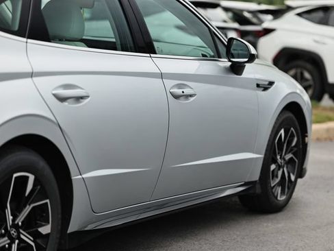 Used 2024 Hyundai Sonata SEL FWD image 8