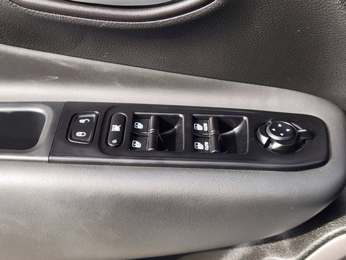 Used 2023 Jeep Renegade Limited AWD/4WD image 28