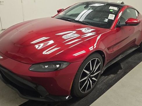 Used 2019 Aston Martin V8 Vantage Coupe RWD image 1