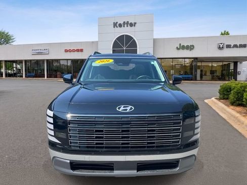 Used 2026 Hyundai Palisade SEL FWD image 3